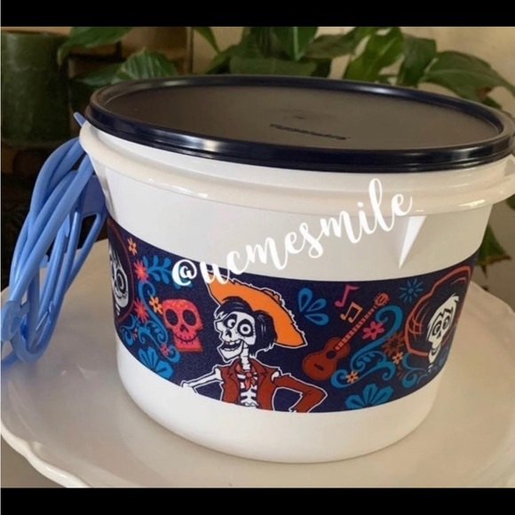 Tupperware Disney Coco Bucket with Carolier Handle - Picture 5 of 7